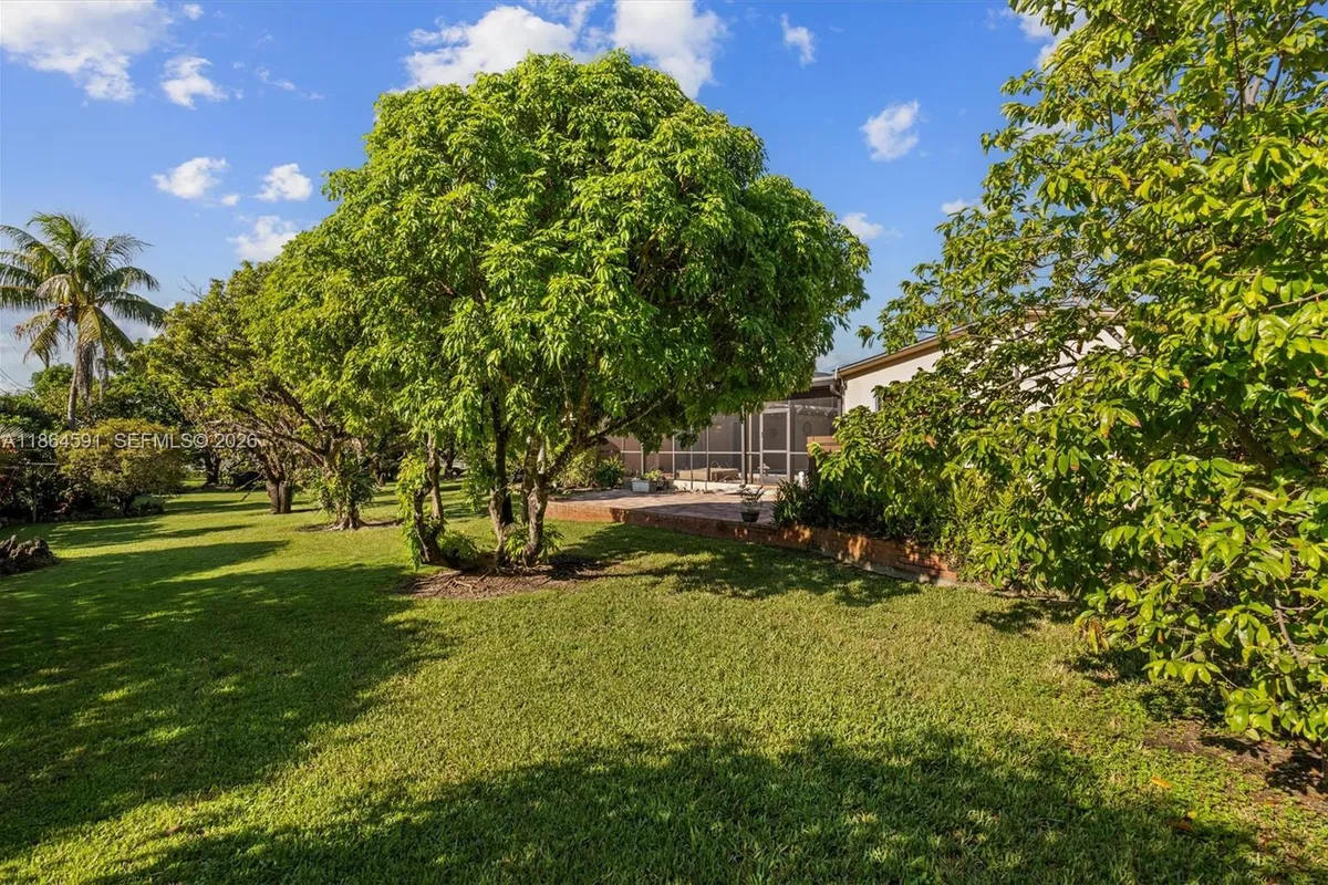 17625 SW 91st Ave., Palmetto Bay FL 33157