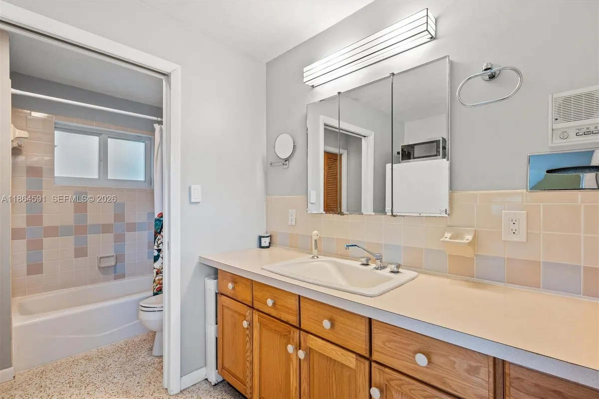 17625 SW 91st Ave., Palmetto Bay FL 33157