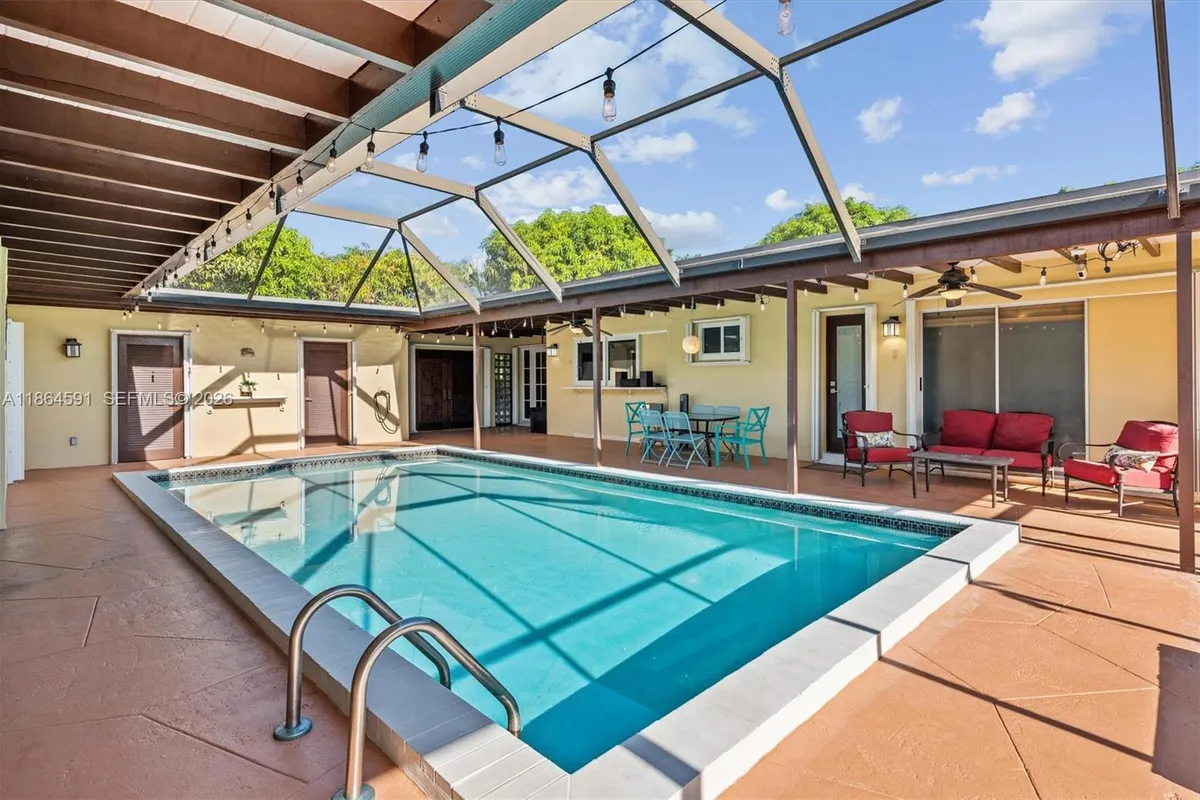 17625 SW 91st Ave., Palmetto Bay FL 33157