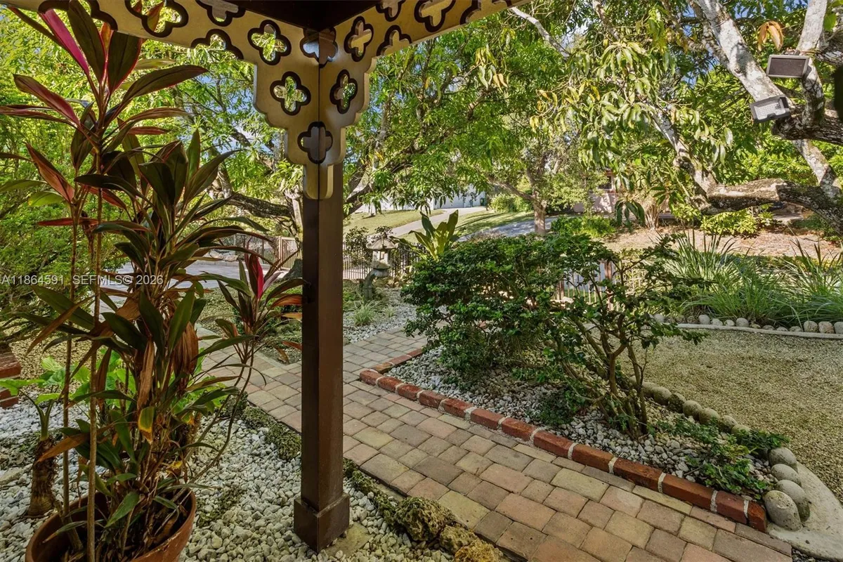 17625 SW 91st Ave., Palmetto Bay FL 33157