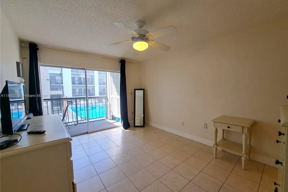 201 178th Dr # 225, Sunny Isles Beach FL 33160