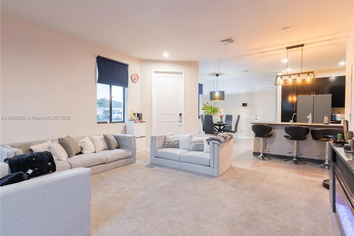 10807 SW 232nd Ter, Homestead FL 33032