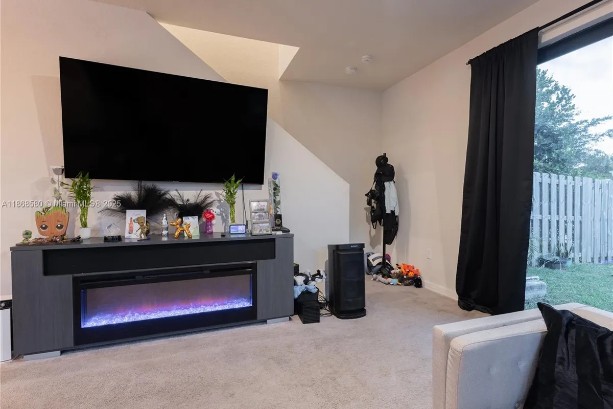 10807 SW 232nd Ter, Homestead FL 33032