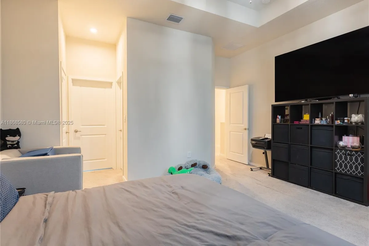 10807 SW 232nd Ter, Homestead FL 33032