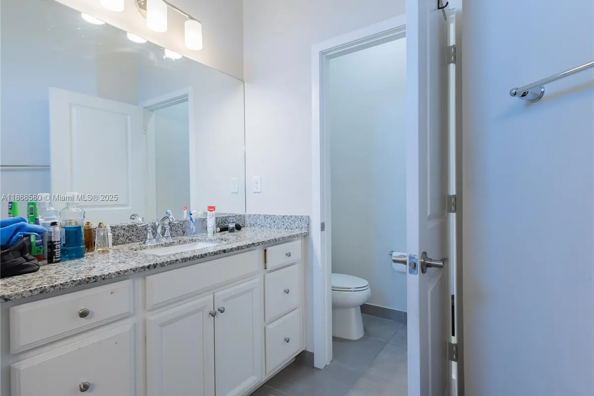 10807 SW 232nd Ter, Homestead FL 33032