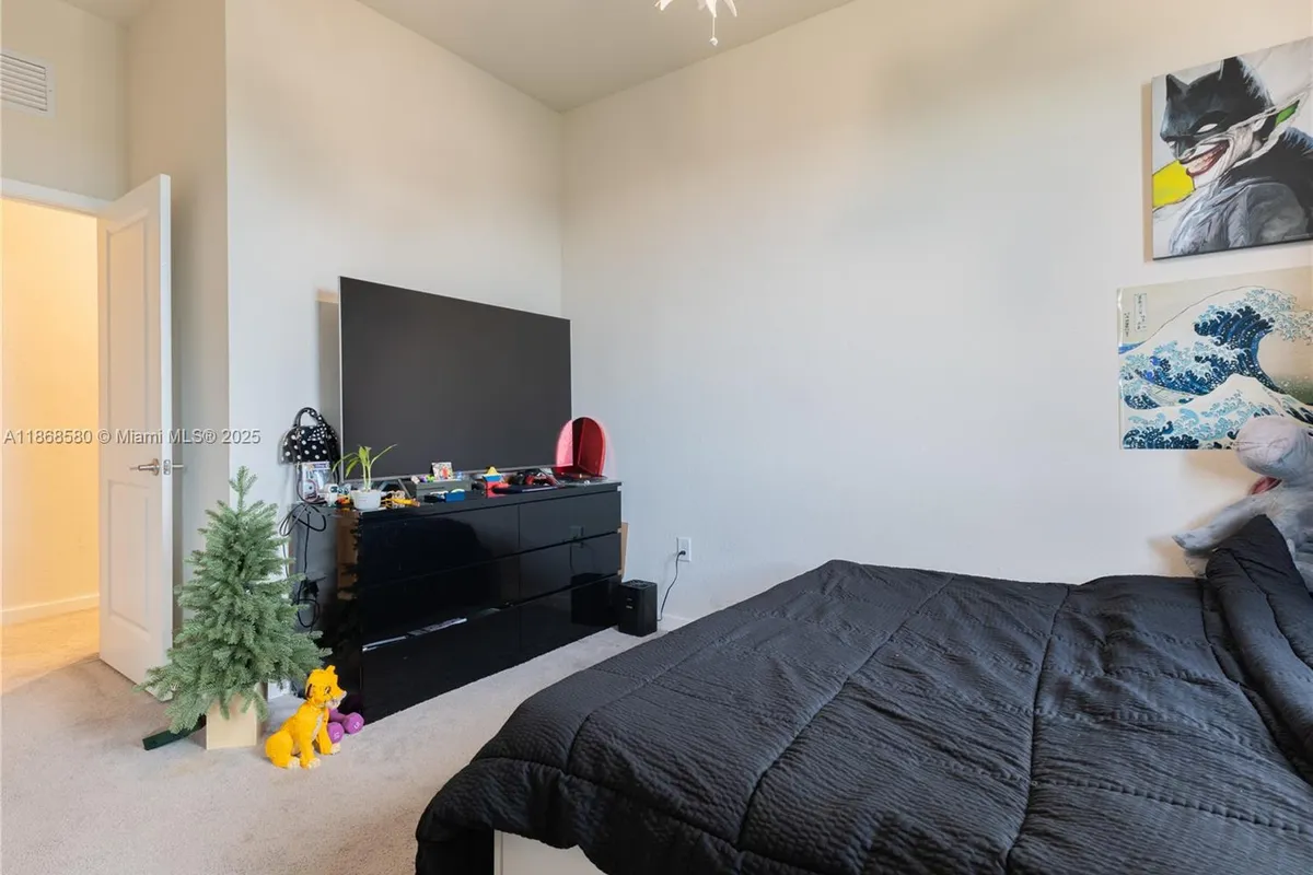 10807 SW 232nd Ter, Homestead FL 33032