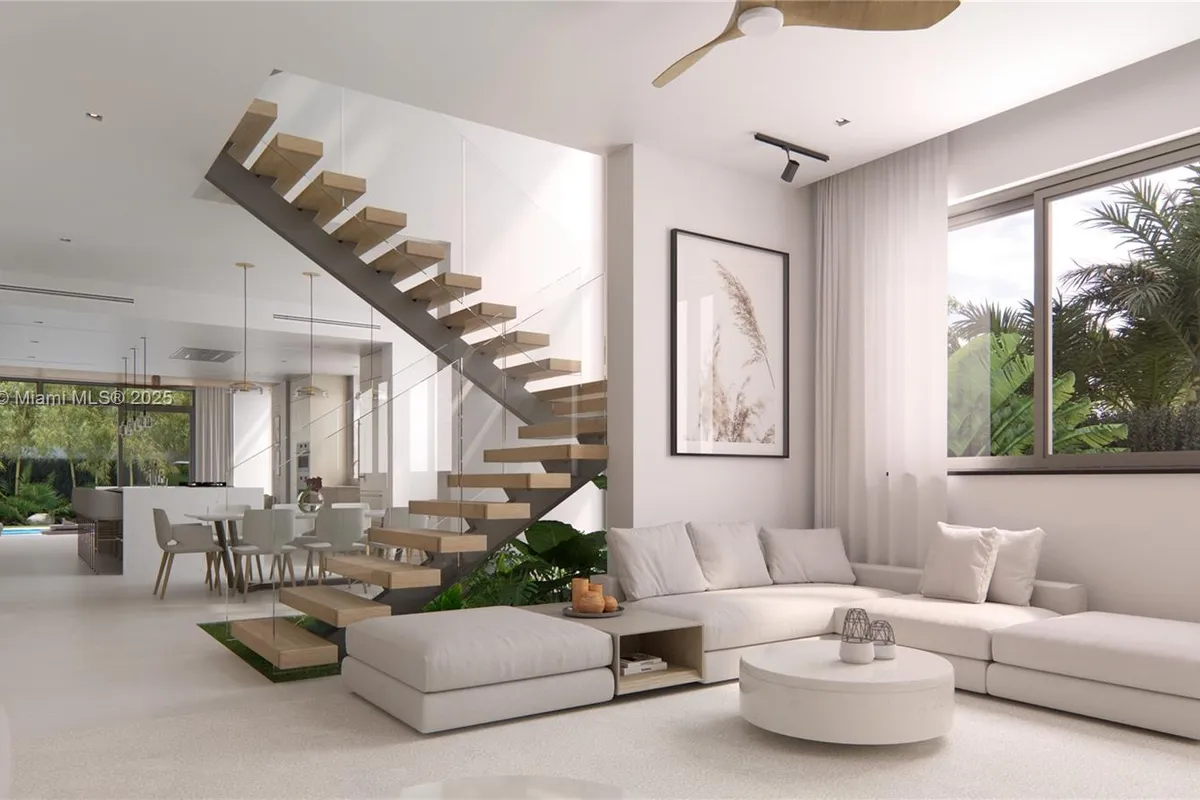 6023 76th ST, South Miami FL 33143