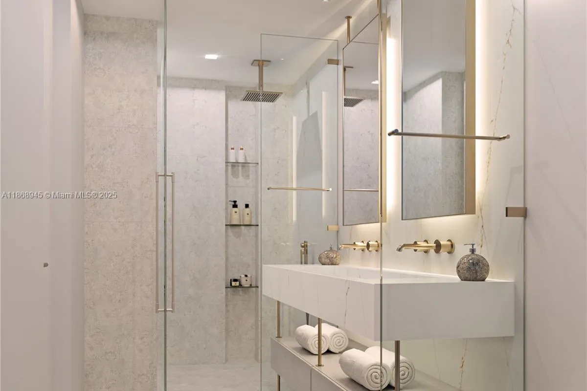 6023 76th ST, South Miami FL 33143