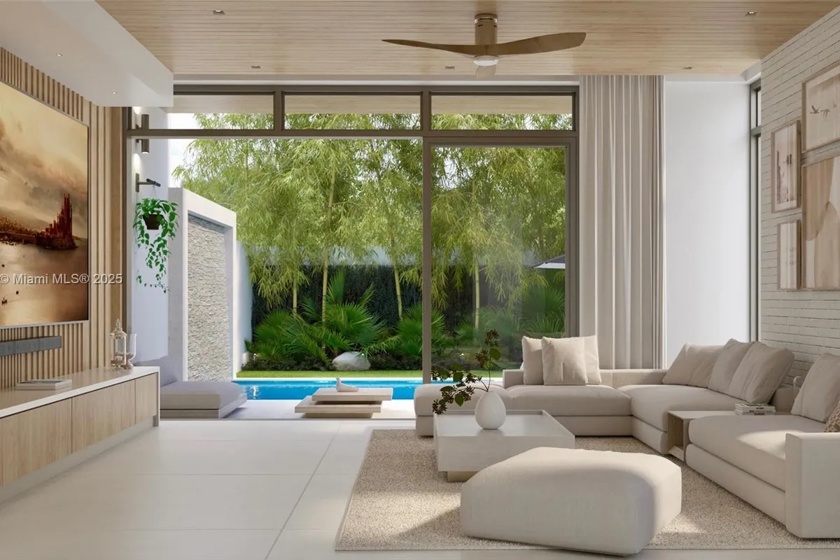 6023 76th ST, South Miami FL 33143