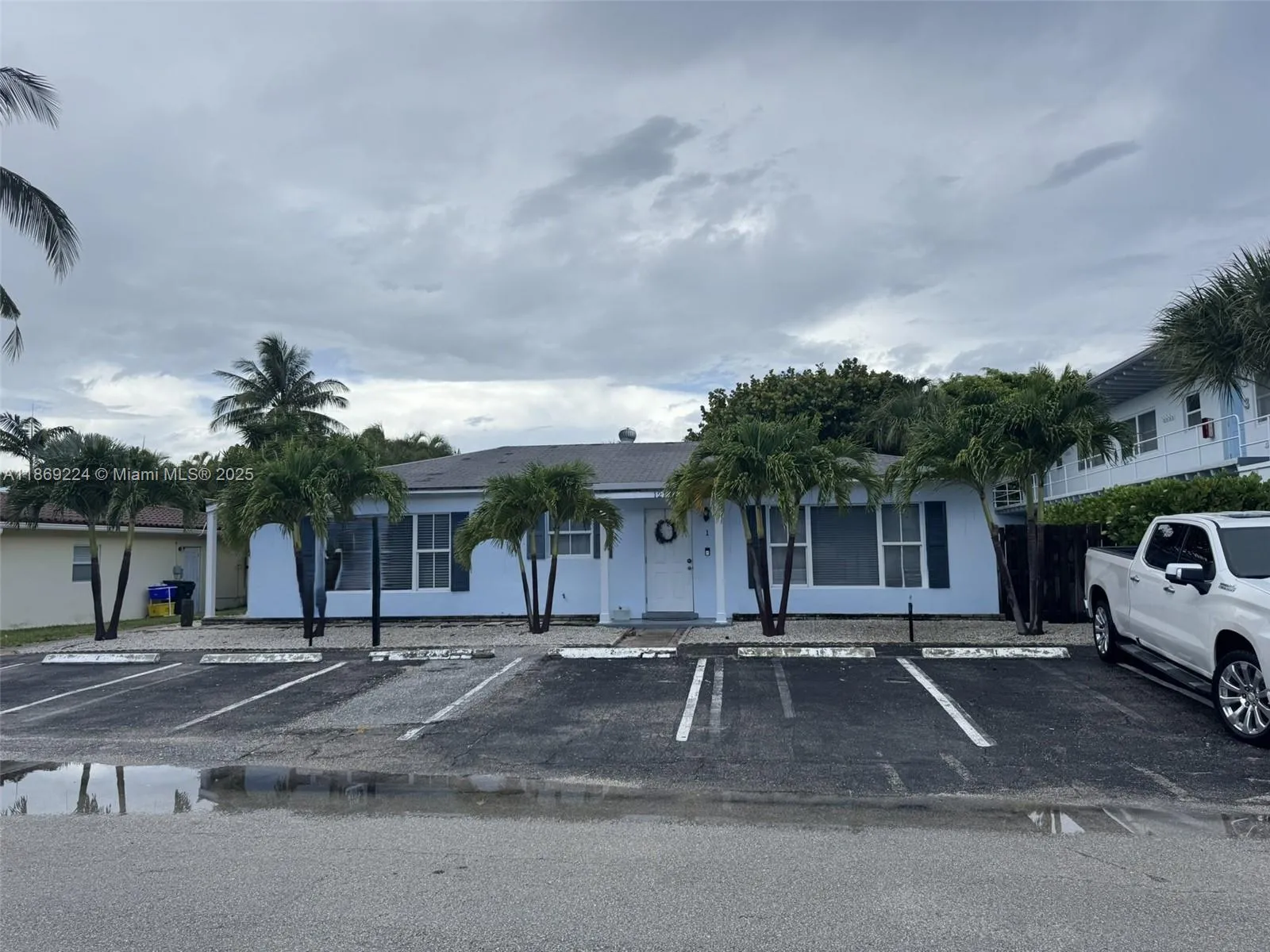 121 Linda Ln, Palm Beach Shores FL 33404