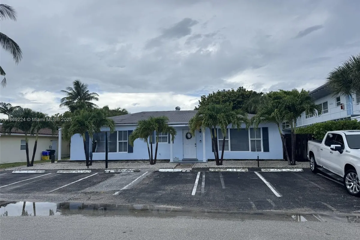 121 Linda Ln, Palm Beach Shores FL 33404