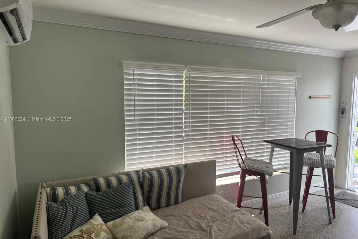 121 Linda Ln, Palm Beach Shores FL 33404