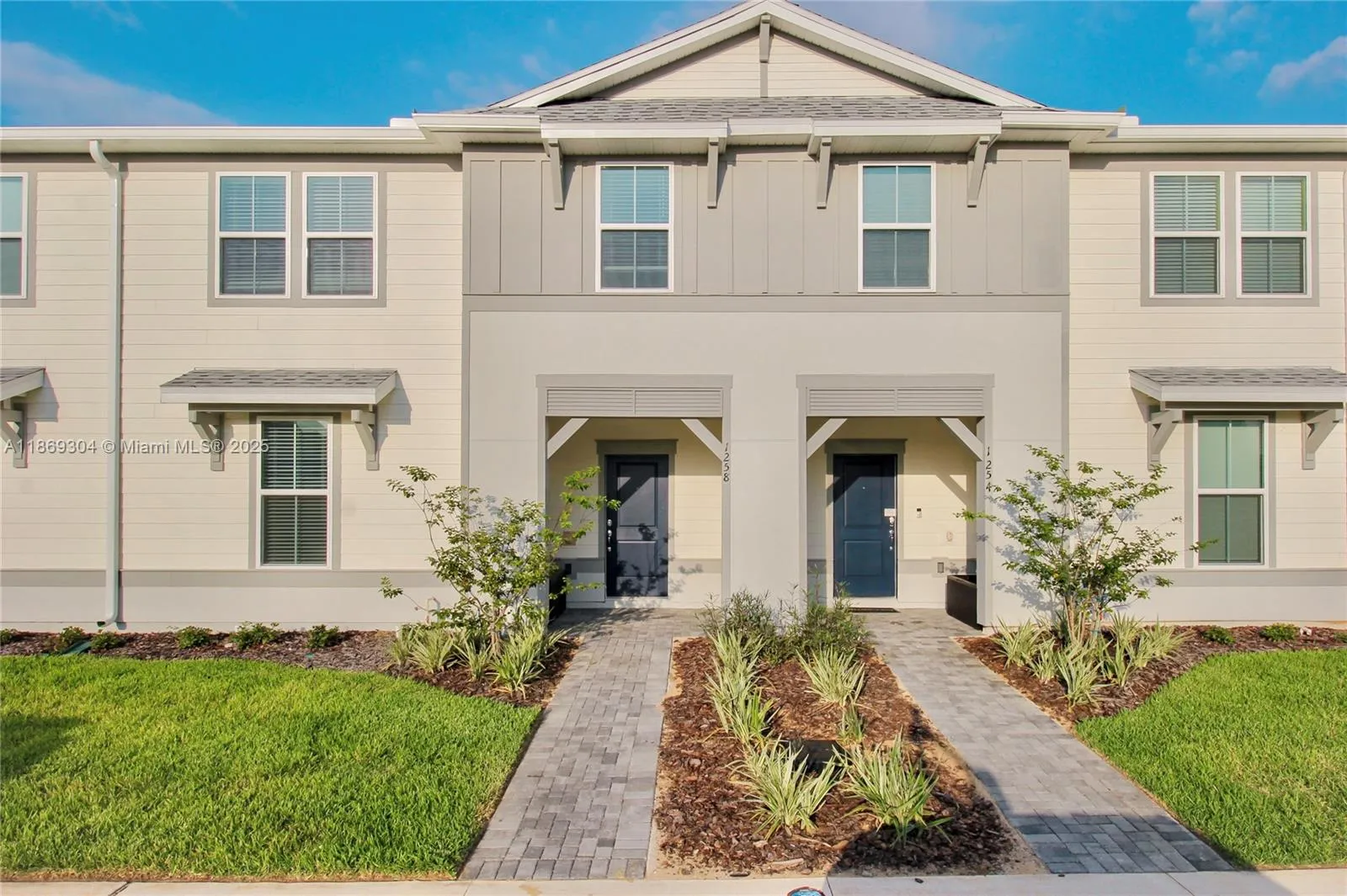 5 bedroom 4 bath for sale at 1258 Shoreside St, Clermont FL 34714