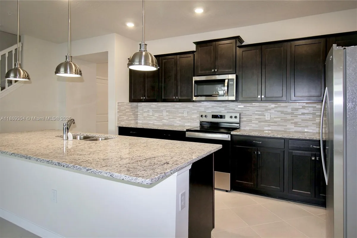 1258 Shoreside St, Clermont FL 34714