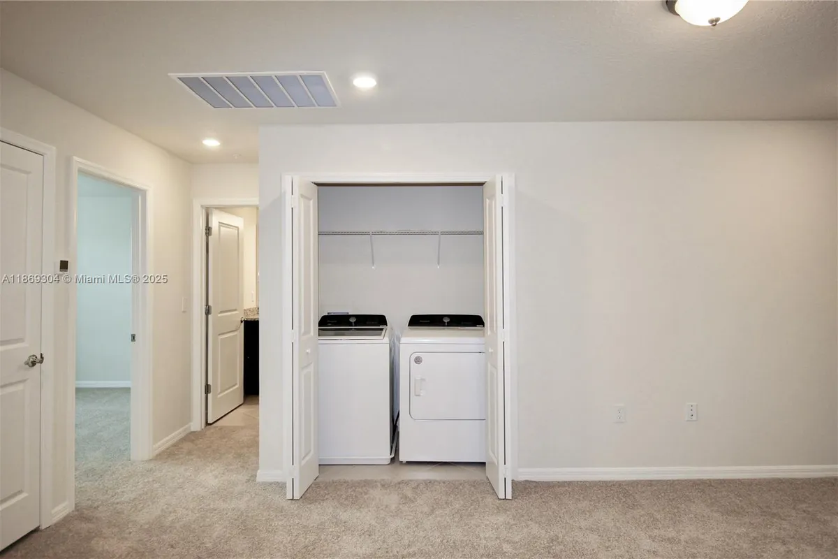 1258 Shoreside St, Clermont FL 34714