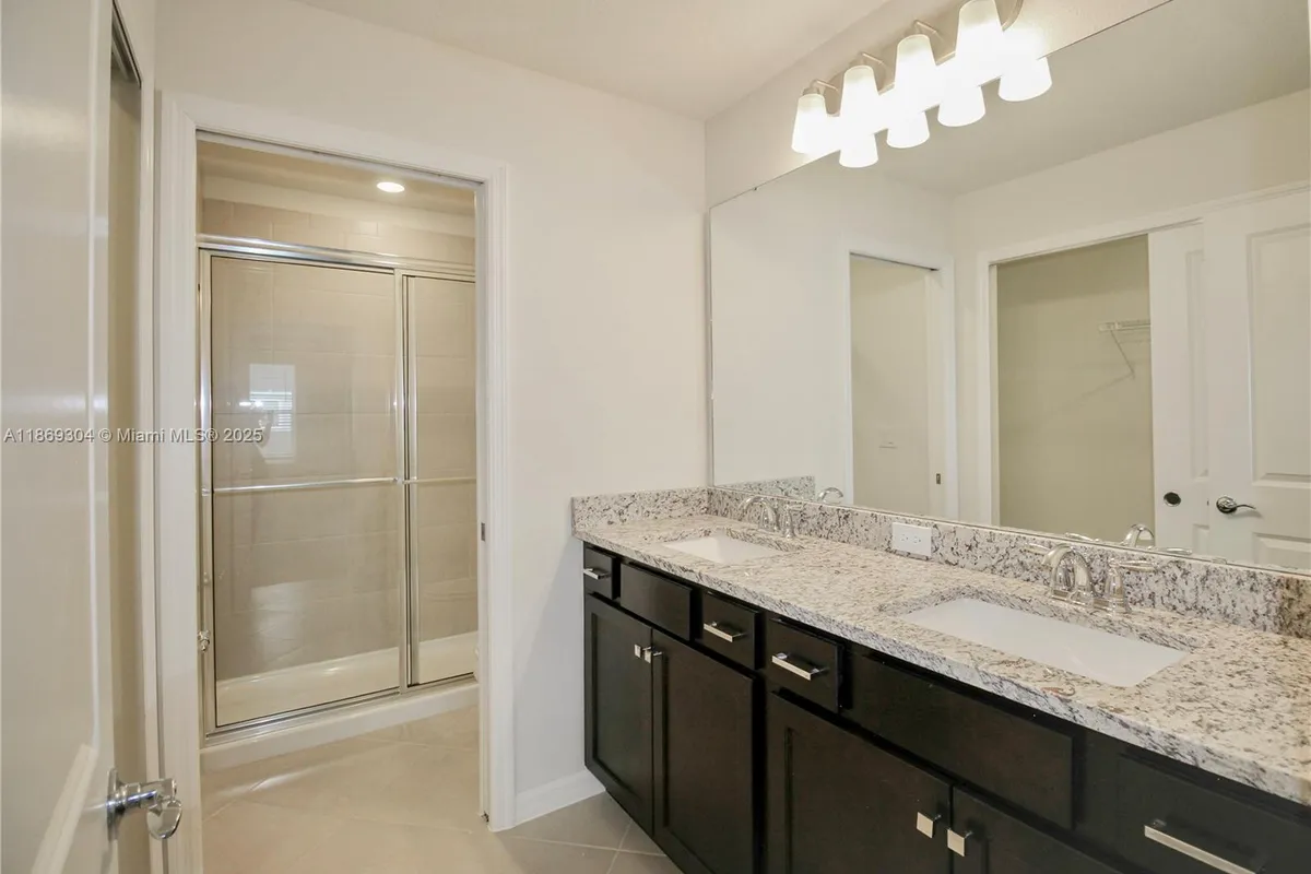 1258 Shoreside St, Clermont FL 34714