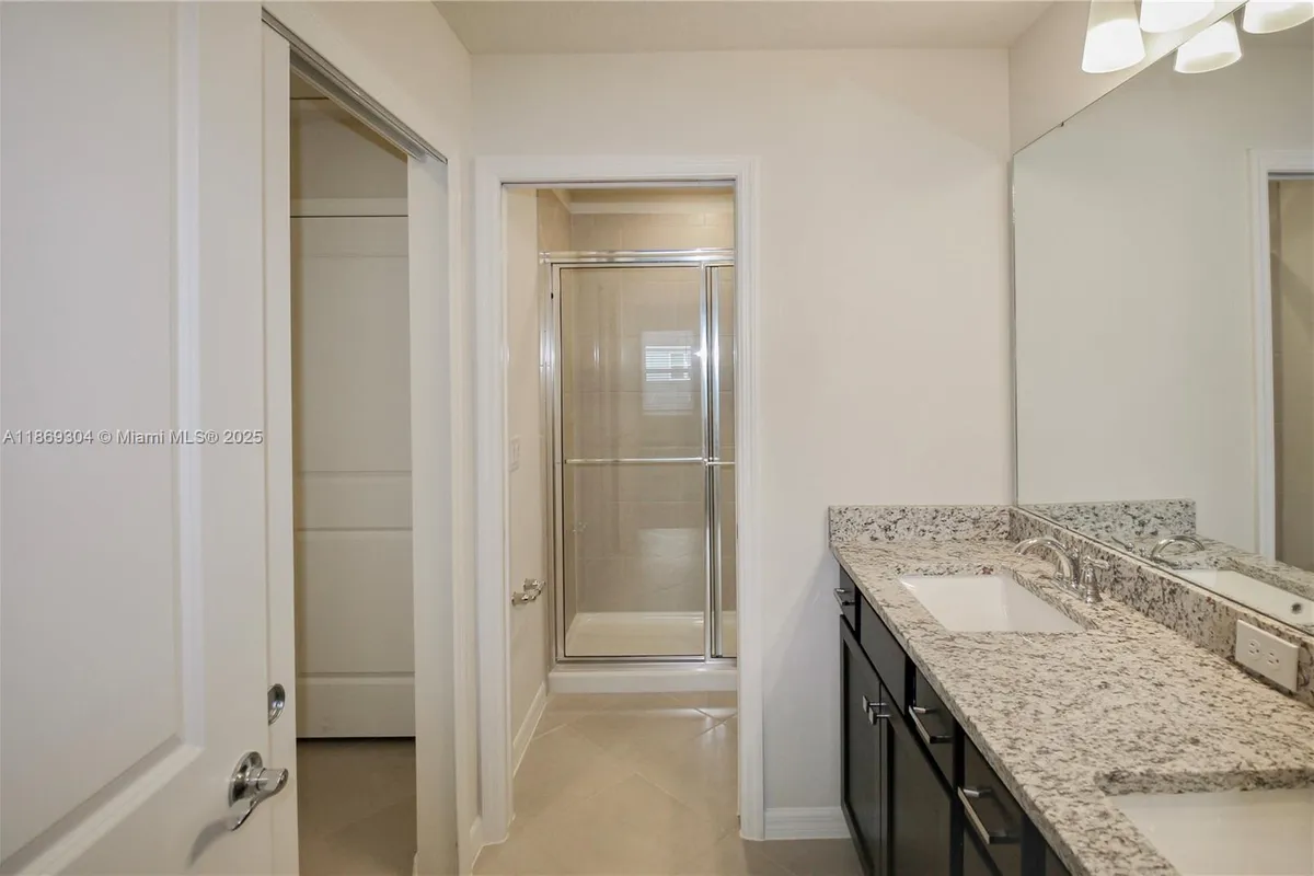 1258 Shoreside St, Clermont FL 34714