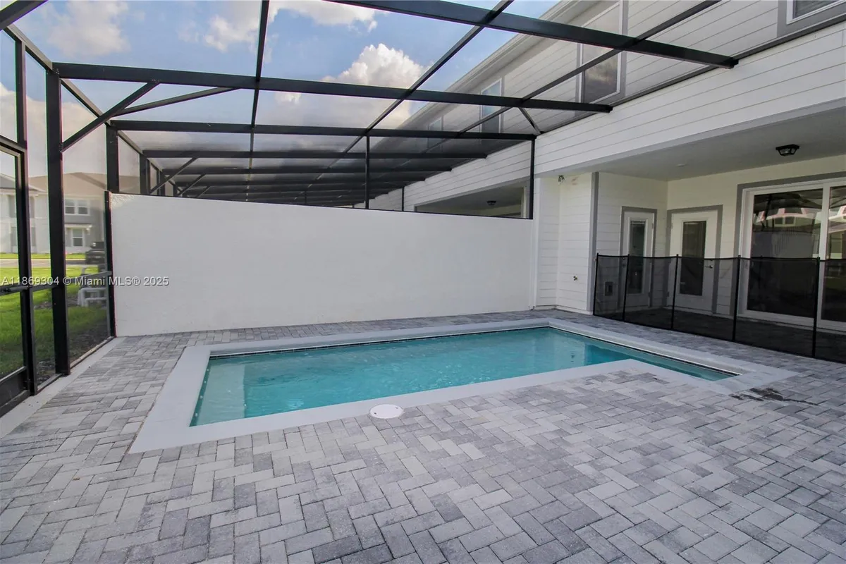 1258 Shoreside St, Clermont FL 34714