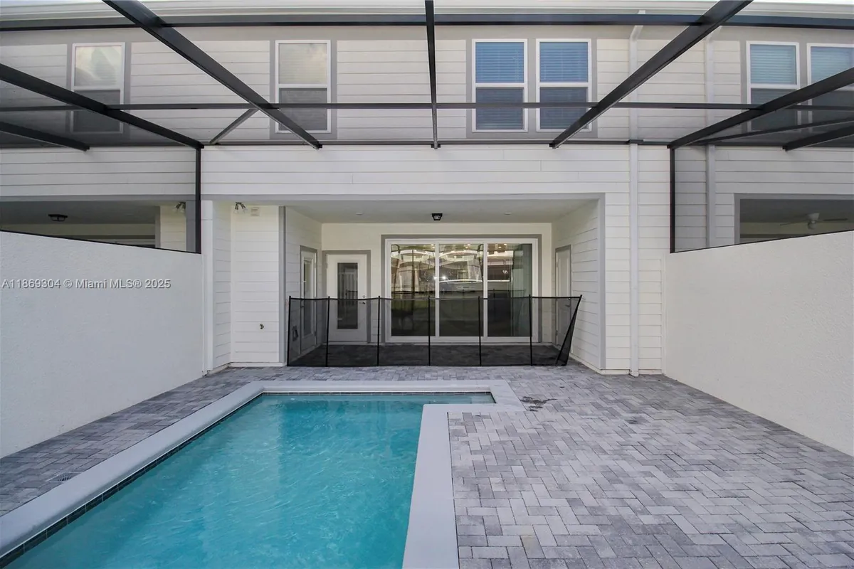 1258 Shoreside St, Clermont FL 34714