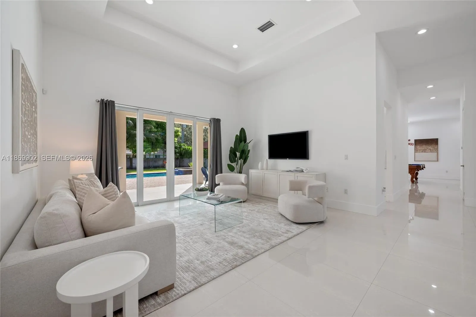 10703 SW 84th Ave, Miami FL 33156