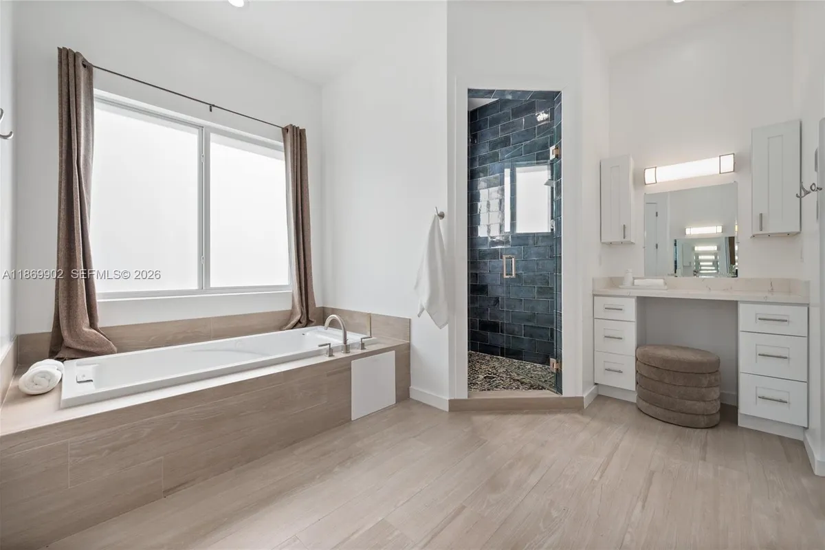 10703 SW 84th Ave, Miami FL 33156