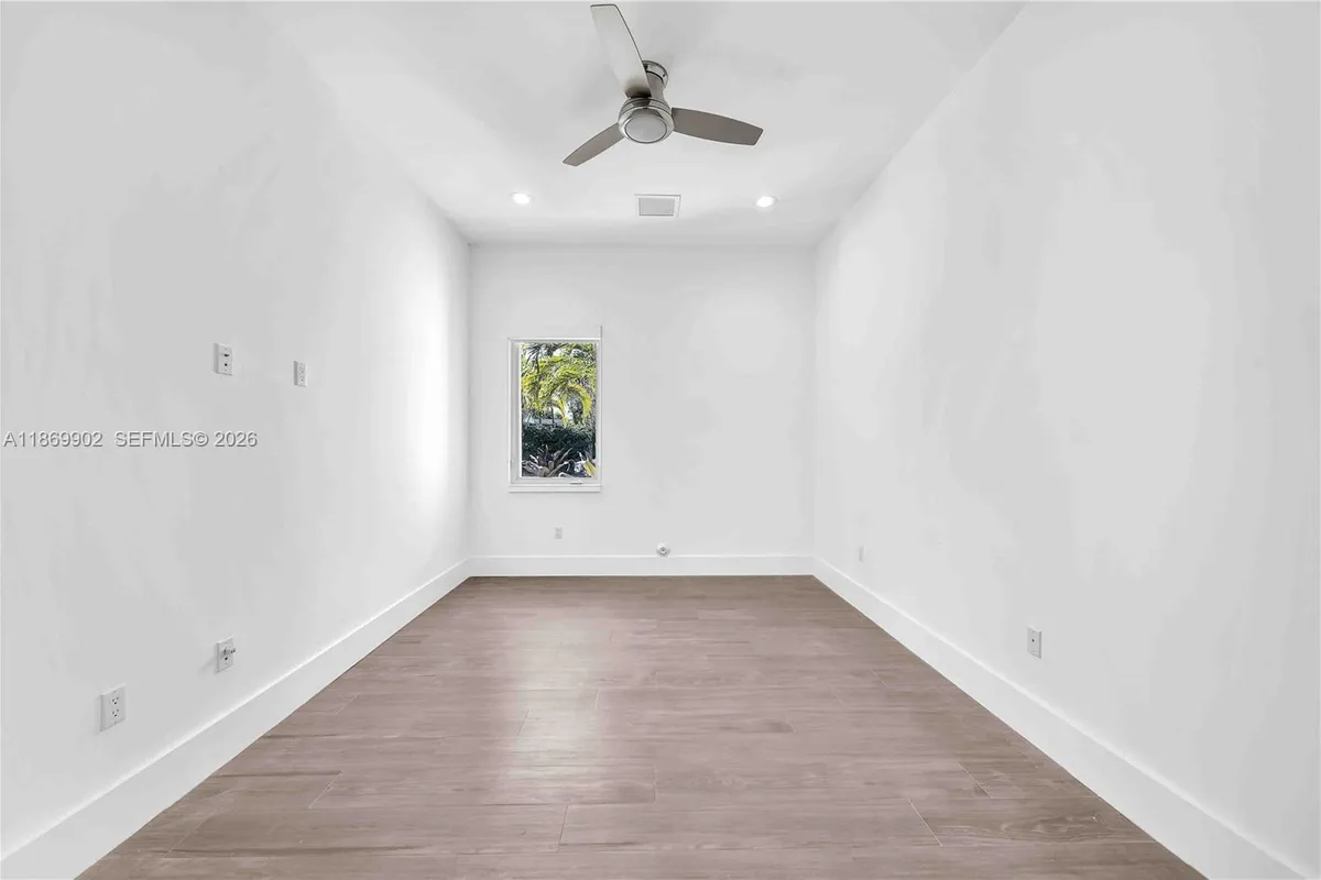 10703 SW 84th Ave, Miami FL 33156