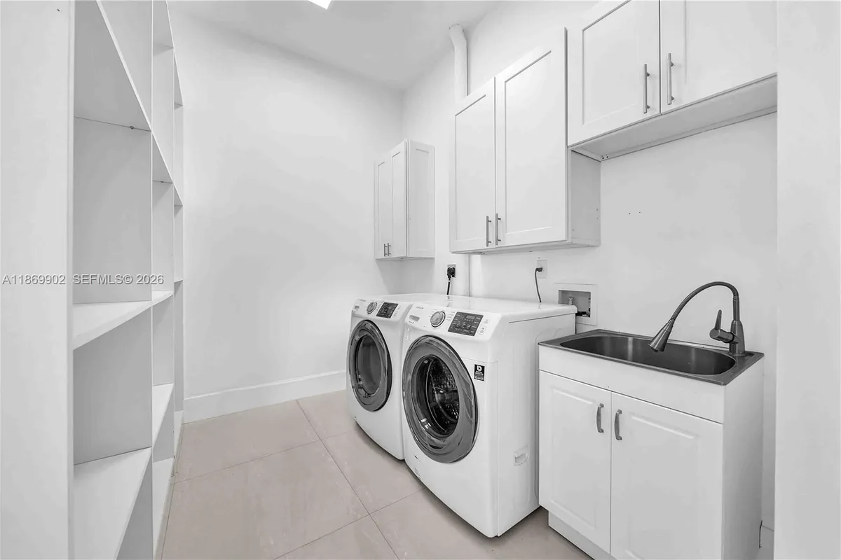 10703 SW 84th Ave, Miami FL 33156