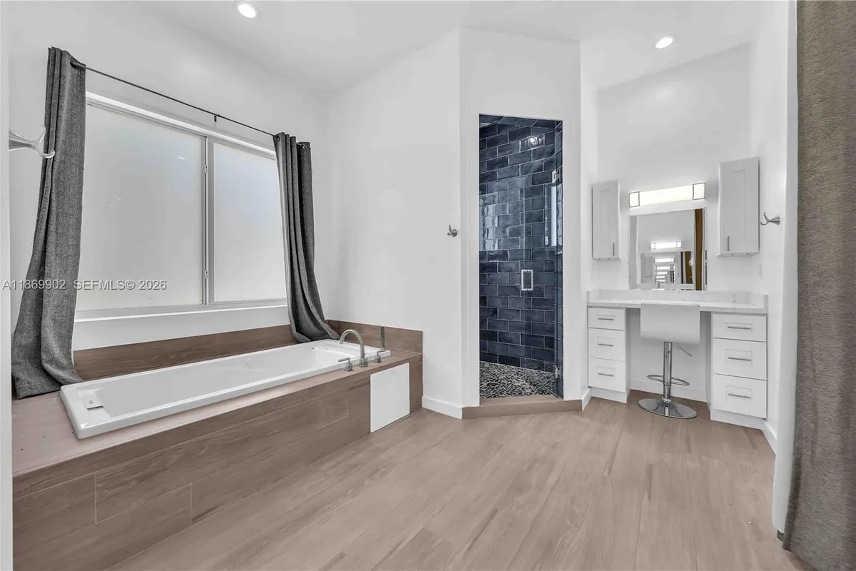 10703 SW 84th Ave, Miami FL 33156