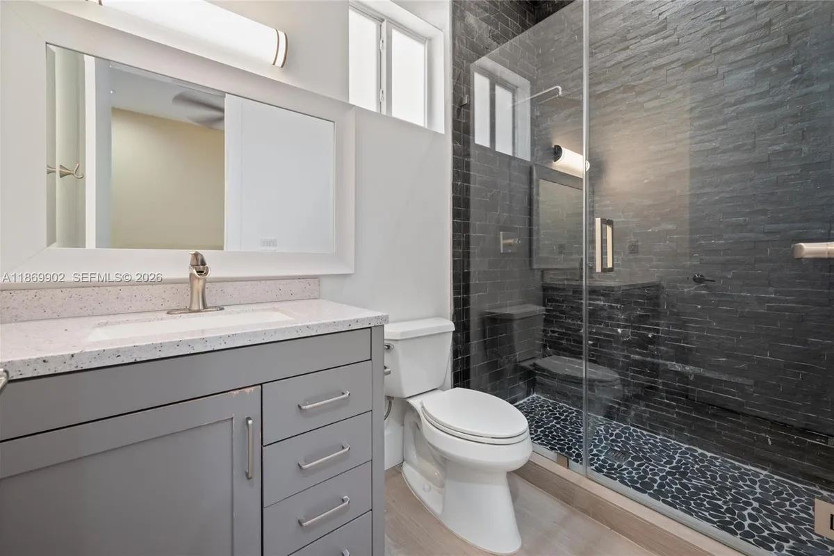 10703 SW 84th Ave, Miami FL 33156