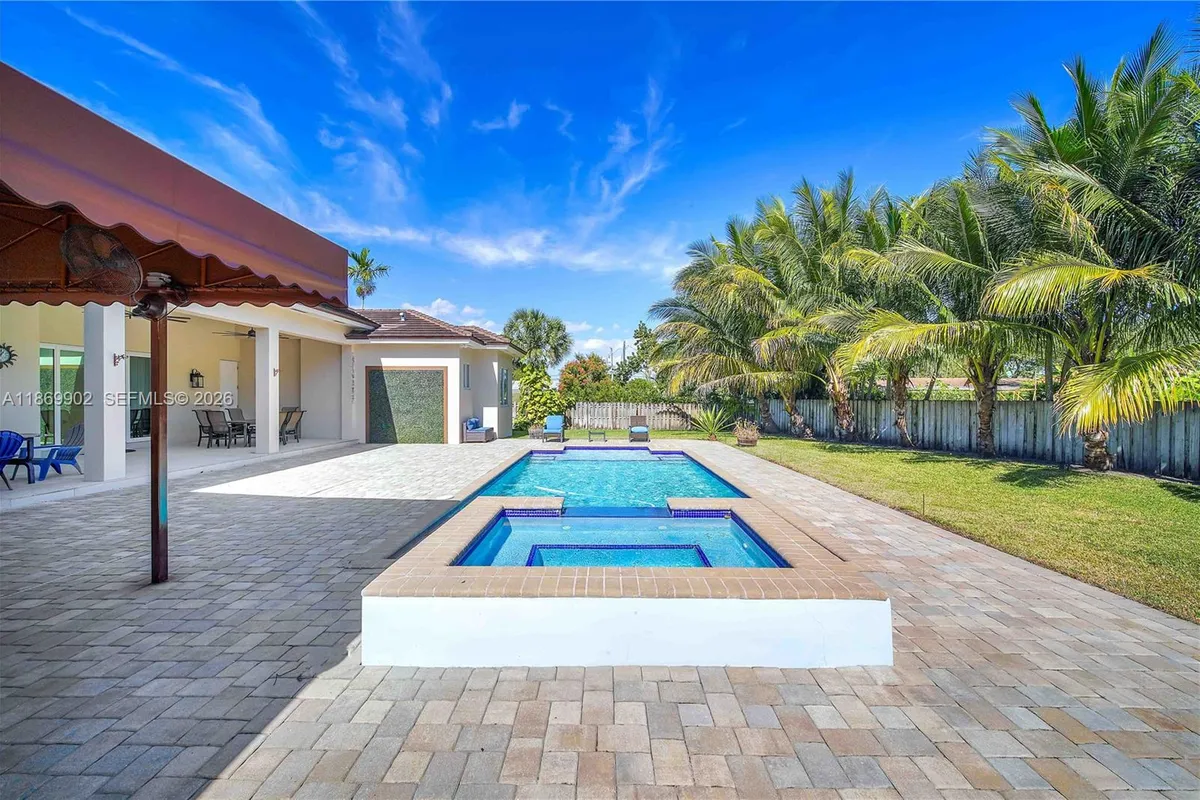 10703 SW 84th Ave, Miami FL 33156