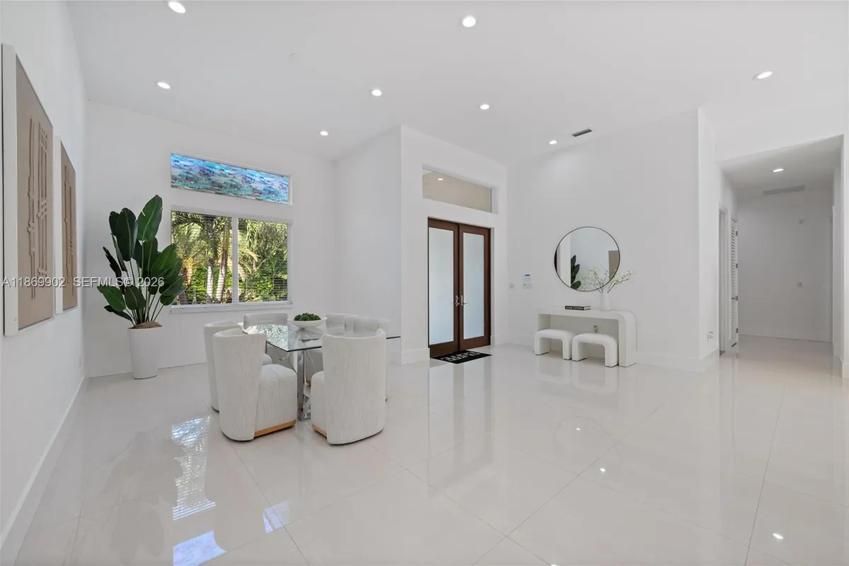 10703 SW 84th Ave, Miami FL 33156