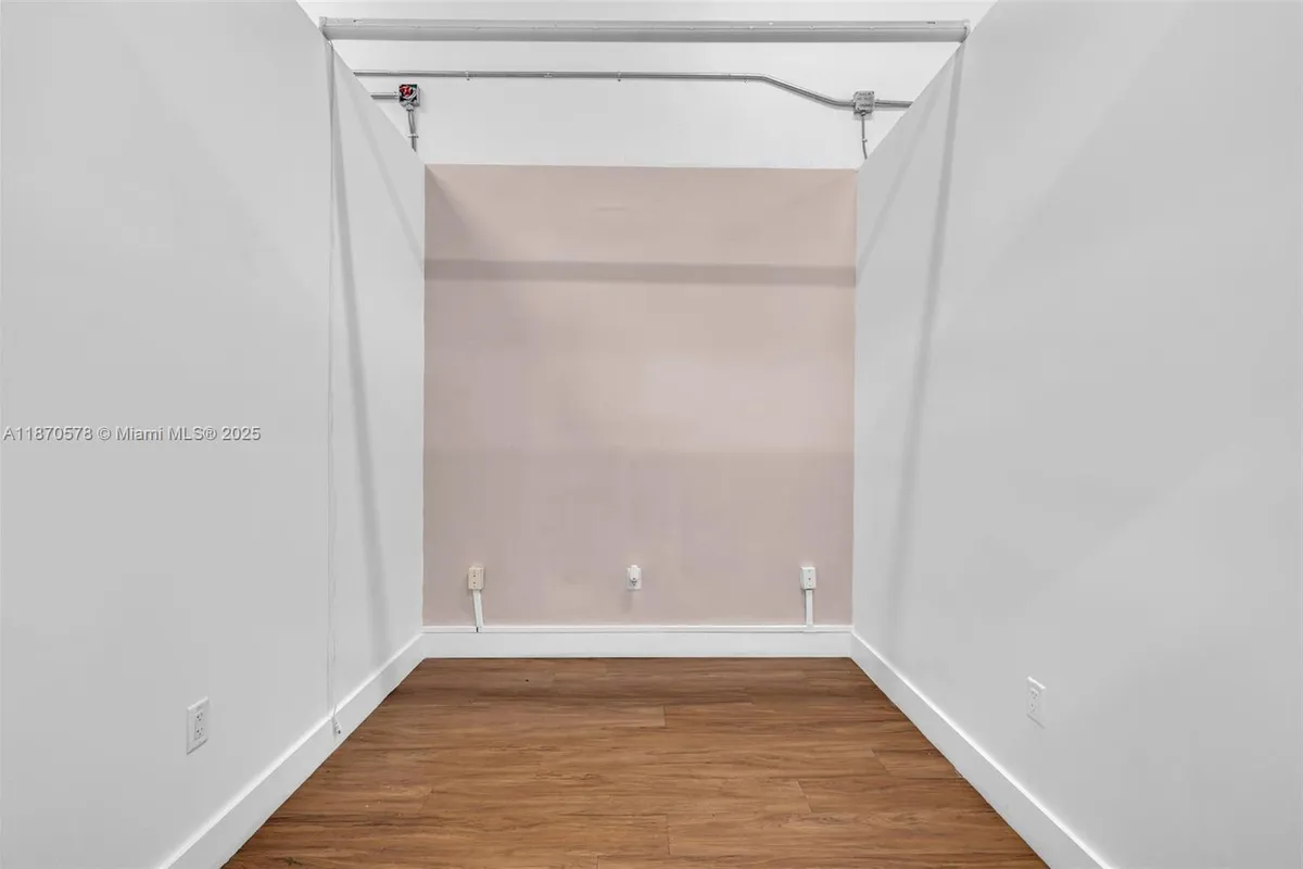 7801 NW 95 st, Hialeah Gardens FL 33016