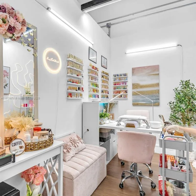 7801 NW 95 st, Hialeah Gardens FL 33016