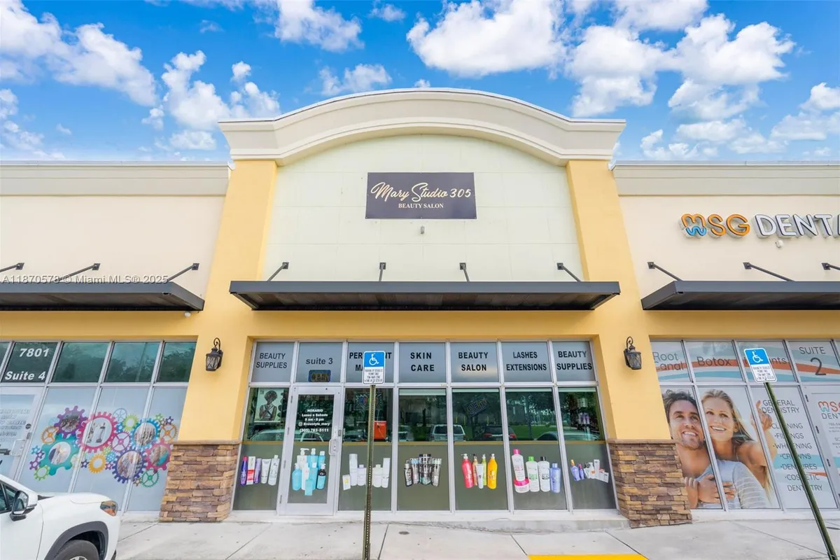 7801 NW 95 st, Hialeah Gardens FL 33016