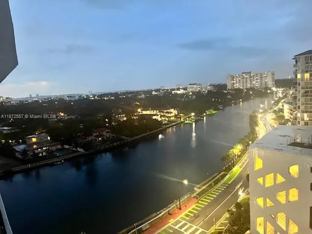 3200 Collins Ave # 3, Miami Beach FL 33140