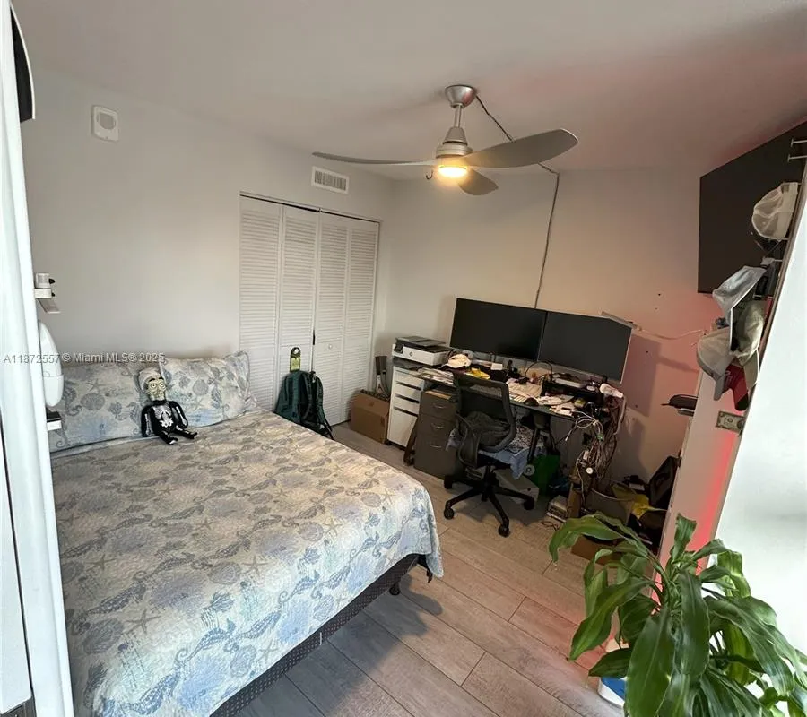 3200 Collins Ave # 3, Miami Beach FL 33140