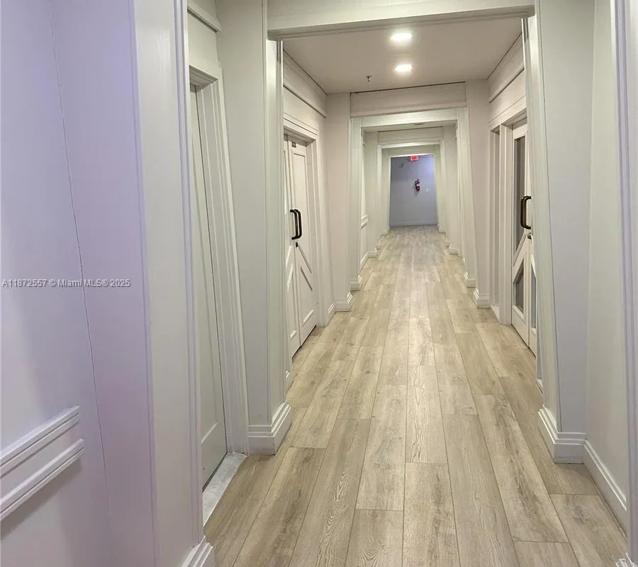 3200 Collins Ave # 3, Miami Beach FL 33140