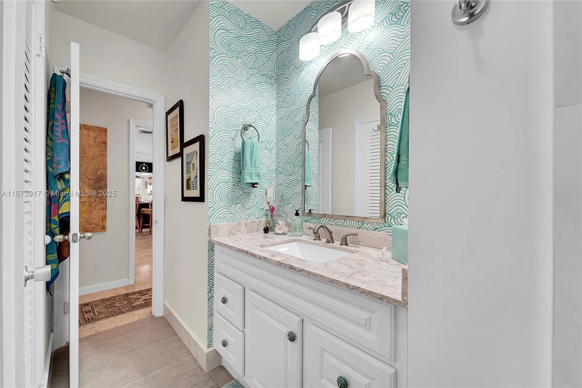 1431 S Ocean Blvd #11, Lauderdale By The Sea FL 33062