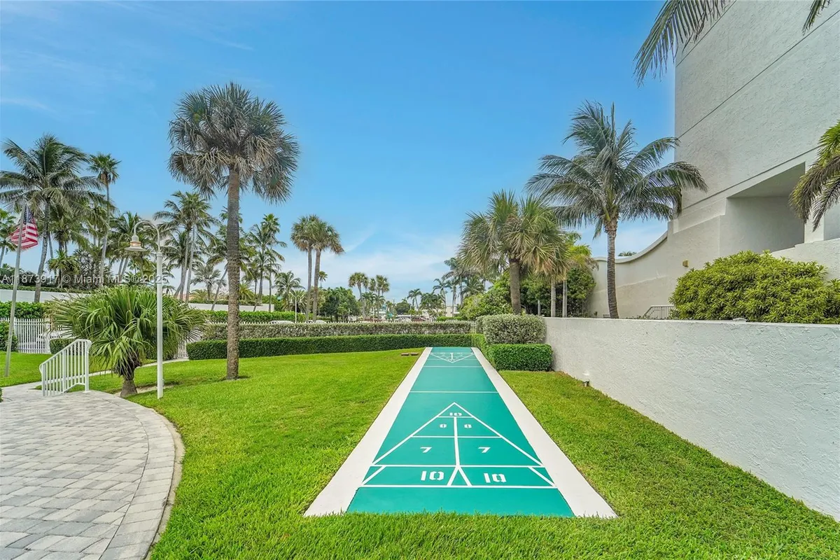 1431 S Ocean Blvd #11, Lauderdale By The Sea FL 33062