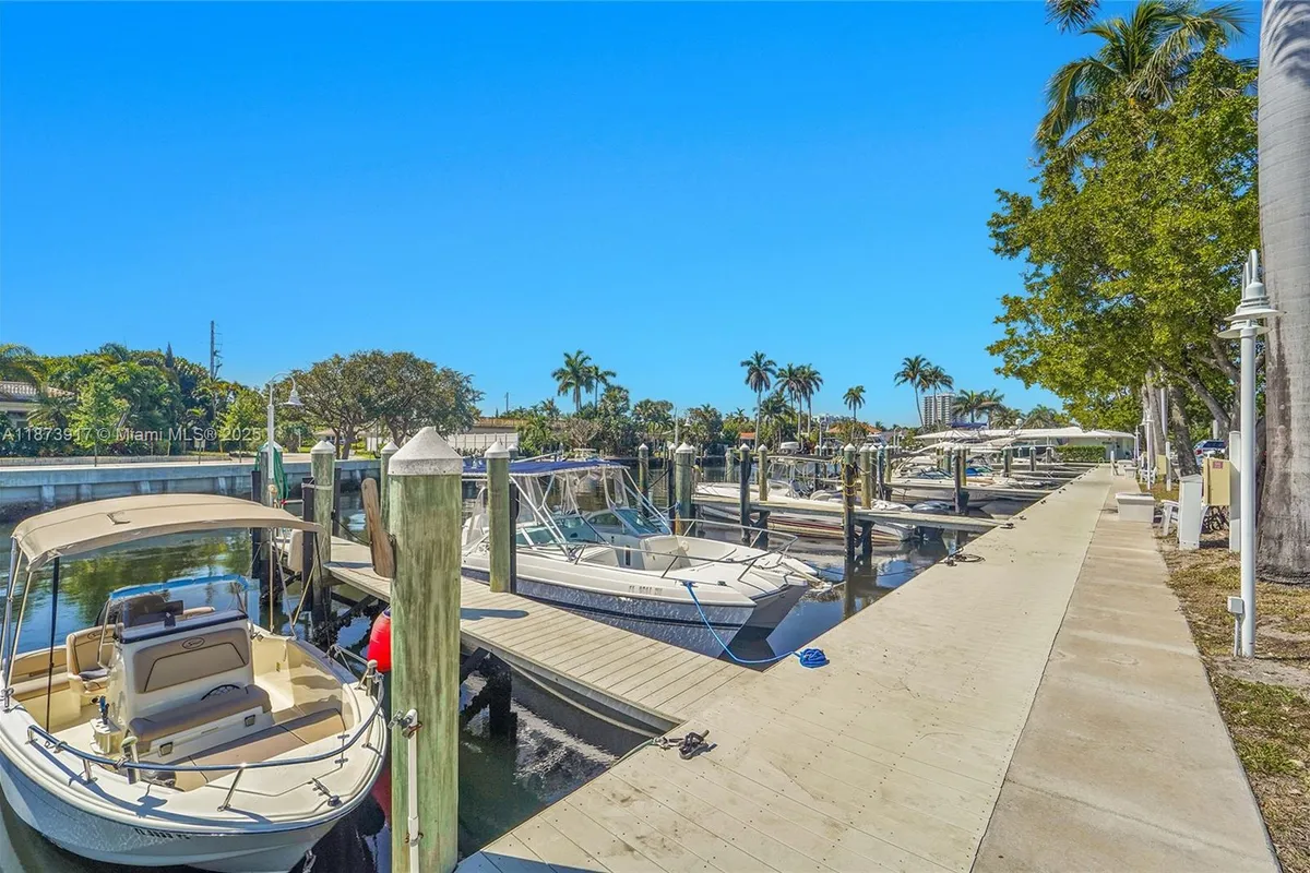 1431 S Ocean Blvd #11, Lauderdale By The Sea FL 33062