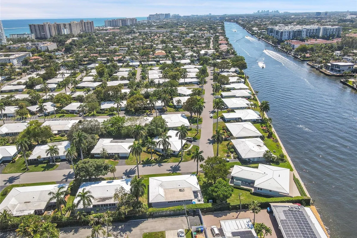 1431 S Ocean Blvd #11, Lauderdale By The Sea FL 33062