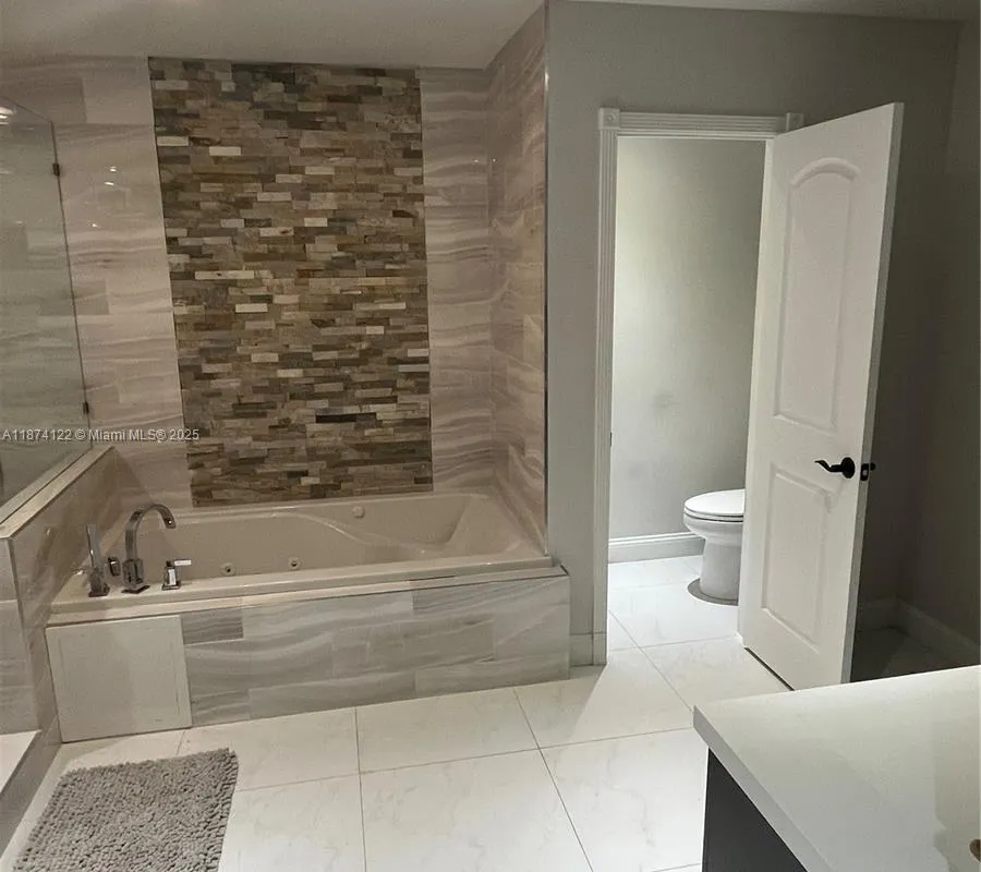 7521 SW 57th Ter, Miami FL 33143