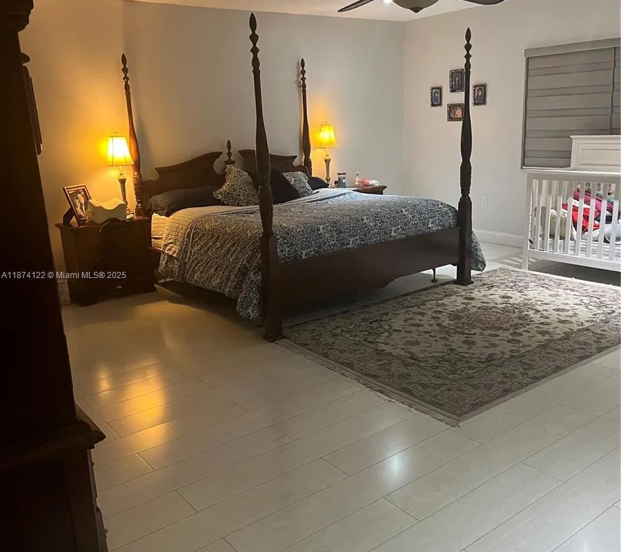 7521 SW 57th Ter, Miami FL 33143