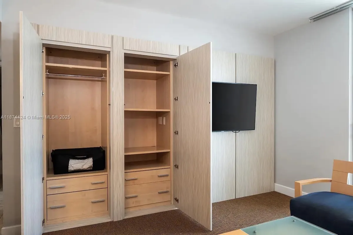 18683 Collins Ave # 1609, Sunny Isles Beach FL 33160