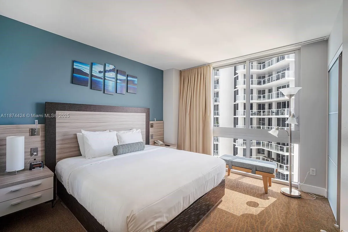 18683 Collins Ave # 1609, Sunny Isles Beach FL 33160