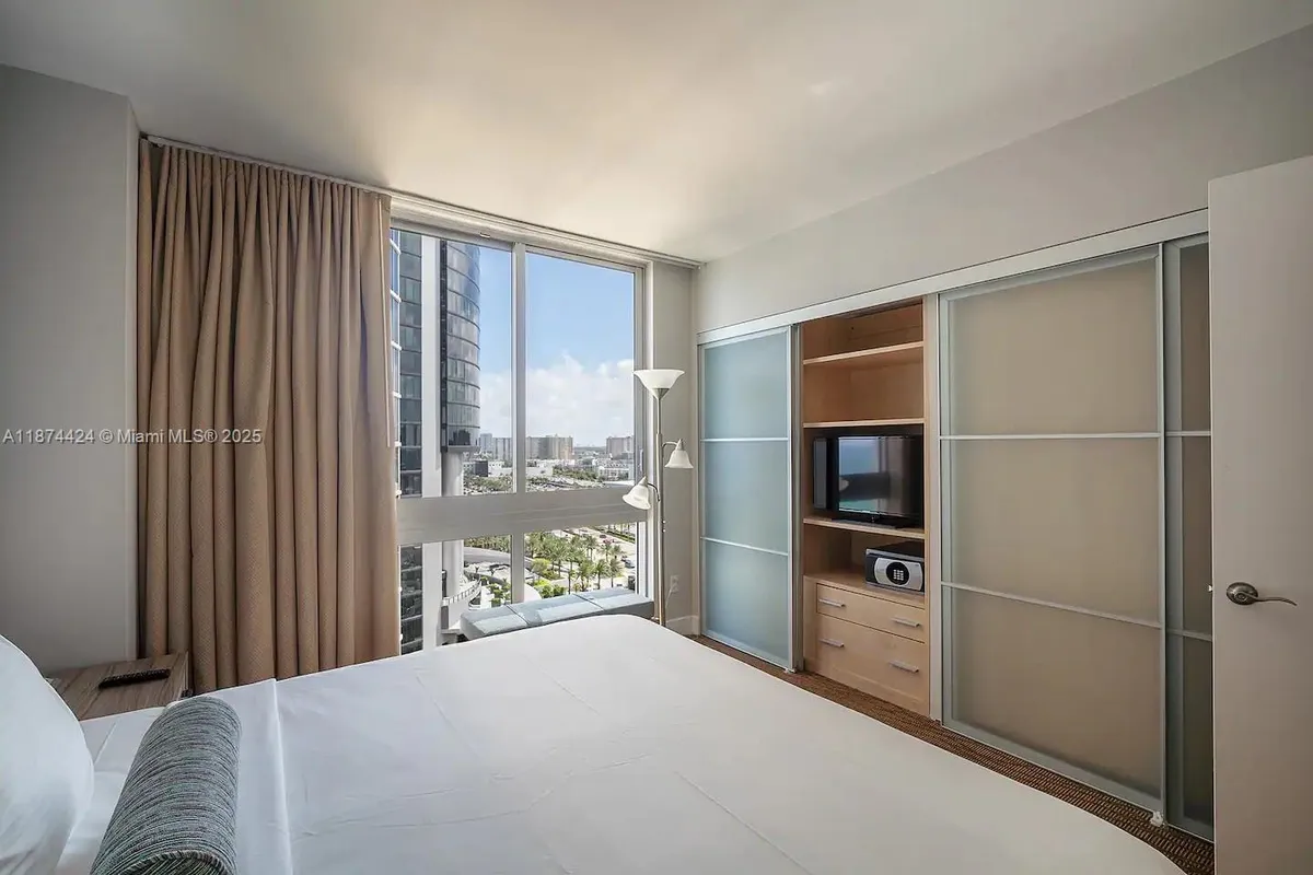 18683 Collins Ave # 1609, Sunny Isles Beach FL 33160