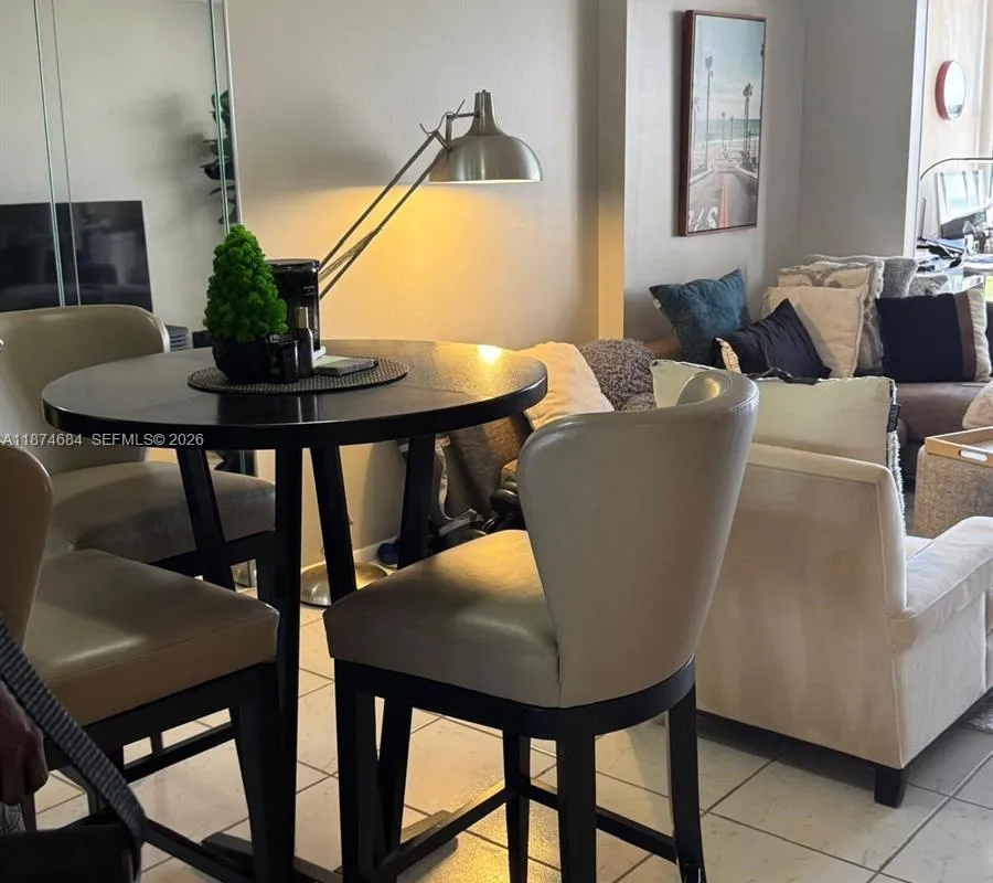 1000 Parkview Dr # 805, Hallandale Beach FL 33009