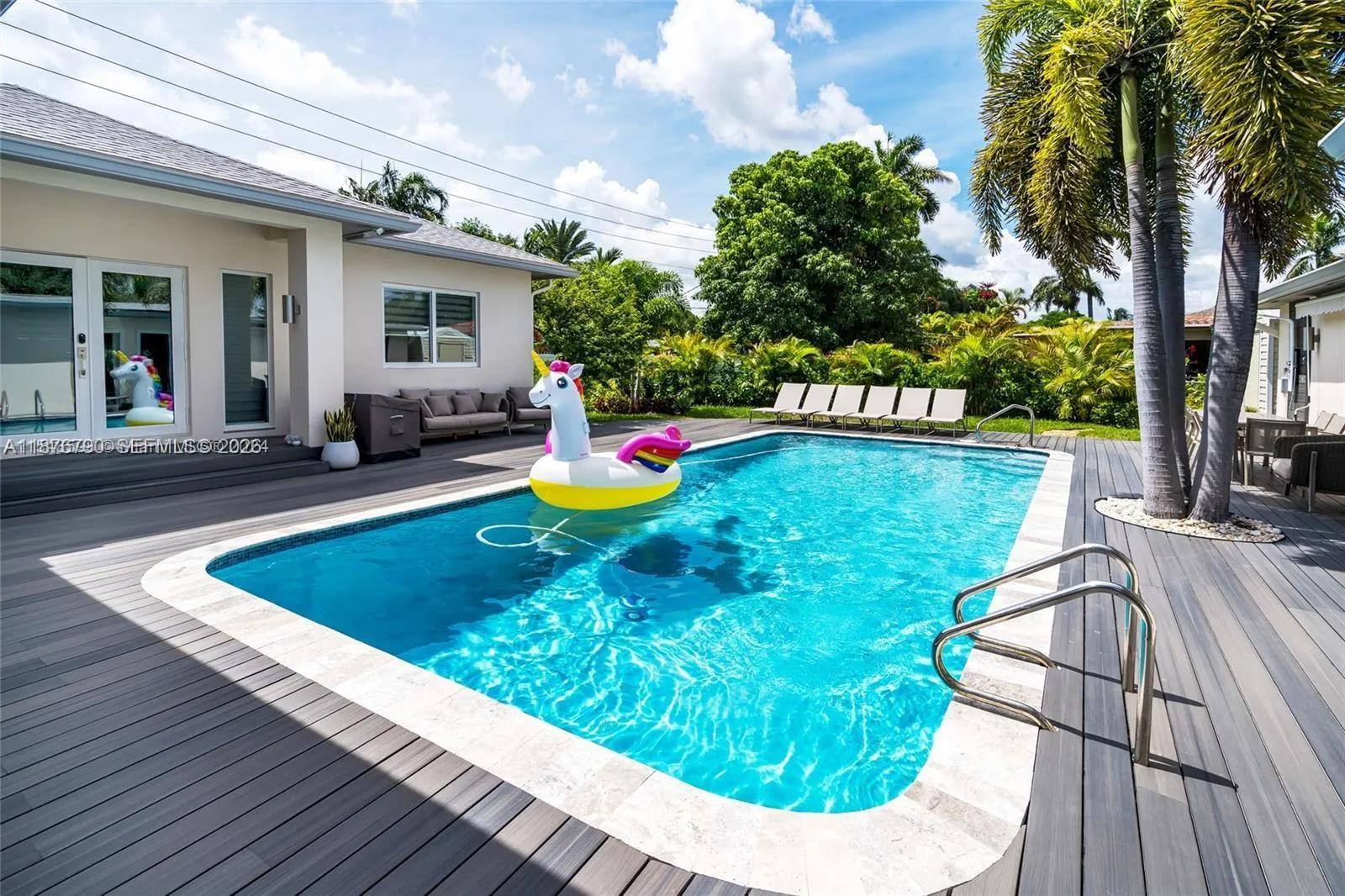 235 SE 6th St, Dania Beach FL 33004