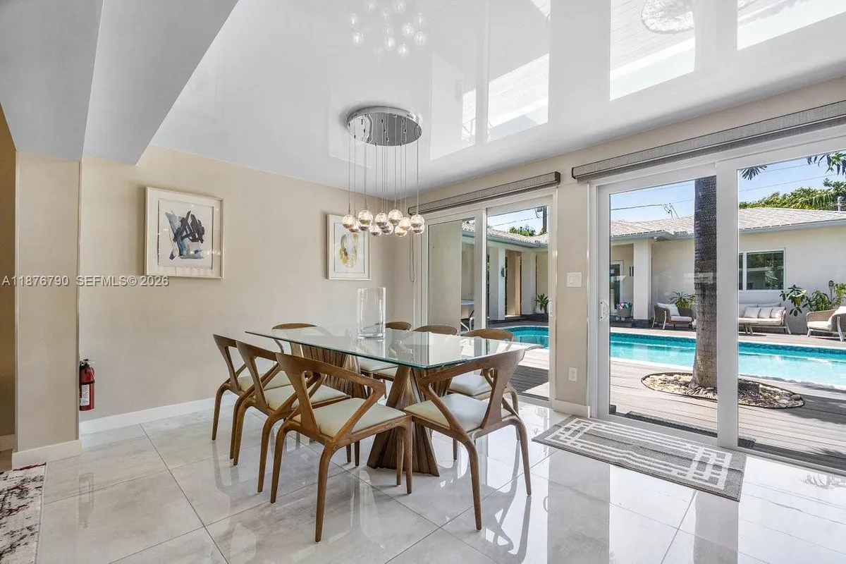 235 SE 6th St, Dania Beach FL 33004