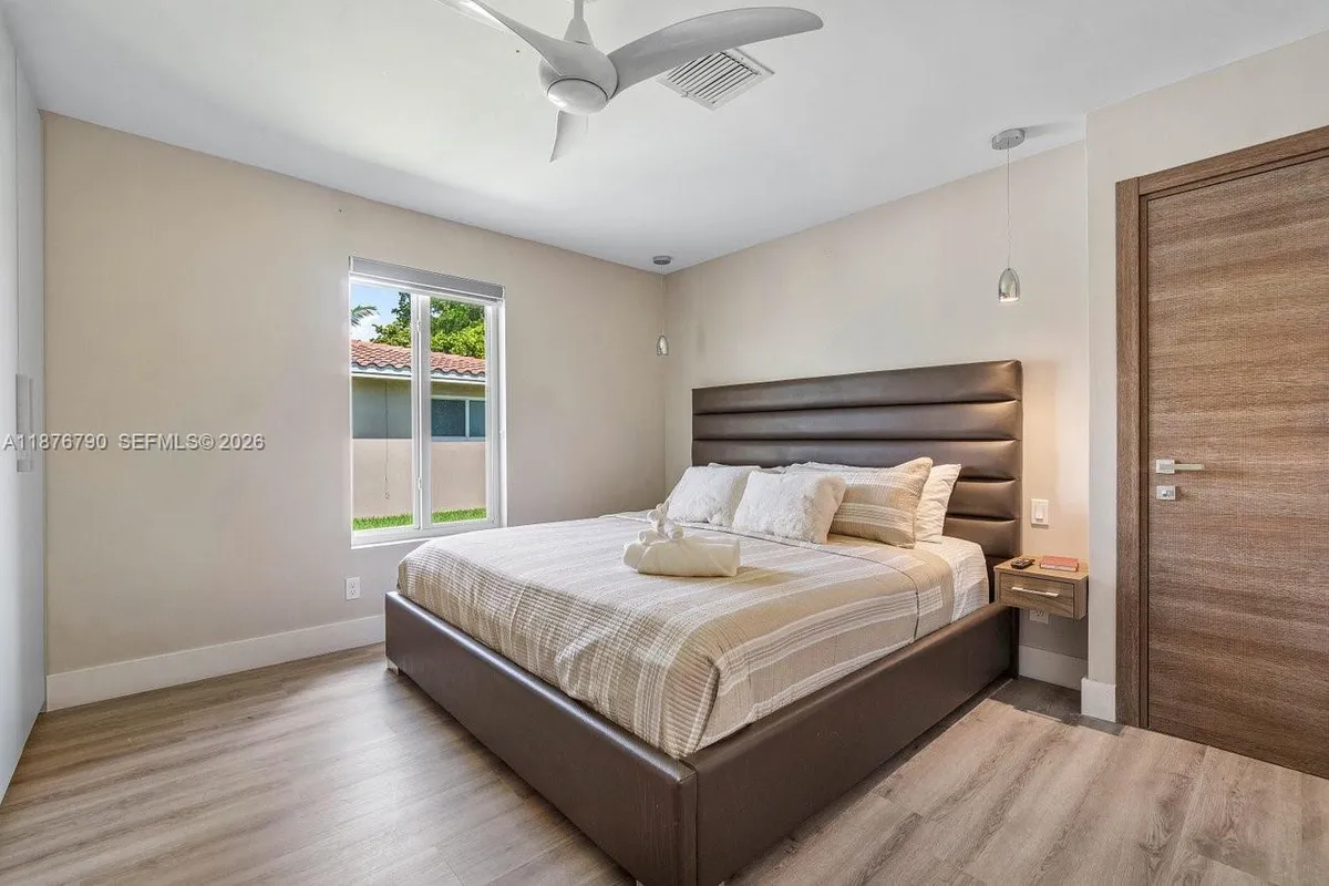 235 SE 6th St, Dania Beach FL 33004